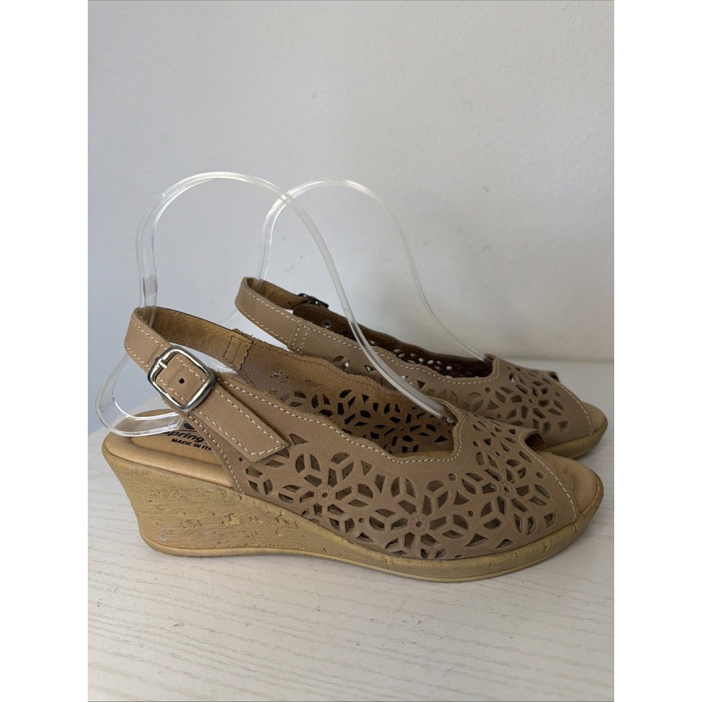 Spring Step Orella Sandal 38 US 7.5 Beige Leather Floral Wedge Boho Italian